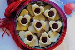 Маслени сладки във формата на сърца