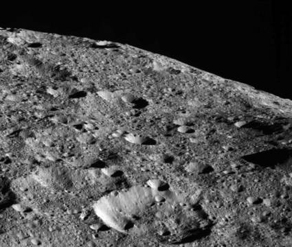 Автоматичната междупланетна станция Доун ще пристигне в нова орбита на по-малко от 50 километра от повърхността на Церера