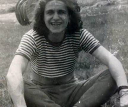 Кадри от архива: Вижте как изглеждаше Асен Блатечки в 8-и клас!