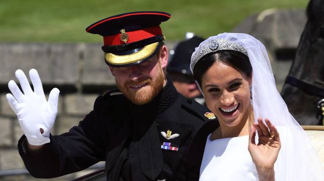 Кралски разпоредби принуждават Хари и Меган да върнат сватбени подаръци за 7 млн. лири