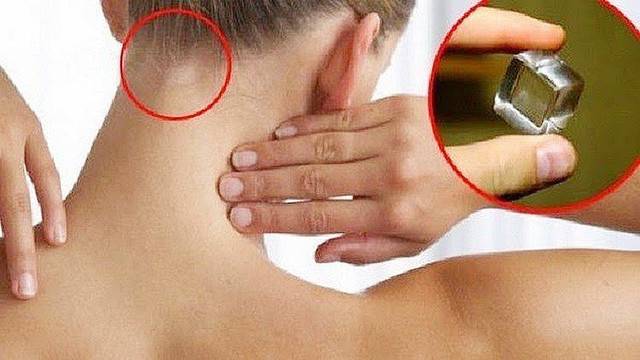 Тази жена поставя лед на врата си на всеки 2 дни и нещо странно се случва. Резултатът ме кара да искам и аз!