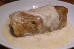 Зелеви Сарми с Млечен Бял Сос