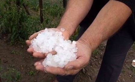 Градушка с големина на орех удари карловското село Московец