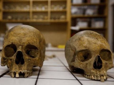 В Сърбия откриха римски саркофаг с два скелета, покрити с накити