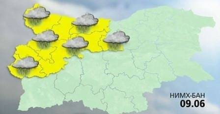 Предупреждение за гръмотевични бури и валежи. Обявен е жълт код в 10 области в страната