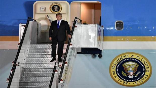 Тръмп пристигна в Сингапур