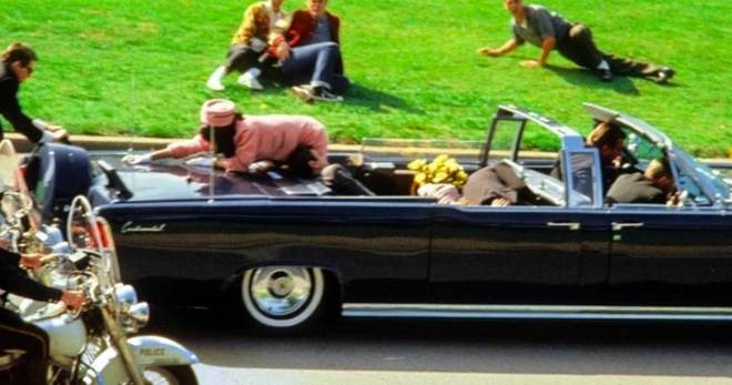 19 знаменити исторически снимки, които ще имаш късмета да видиш