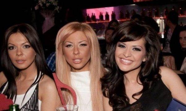 Вижте как изглежда родните чалгаджийки СЪС и БЕЗ грим и фотошоп (СНИМКИ)