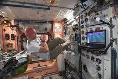 Немският астронавт Александър Герст изгледа Германия-Мексико от орбита