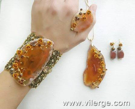 В царството на бижутата за ЕСЕН 2018