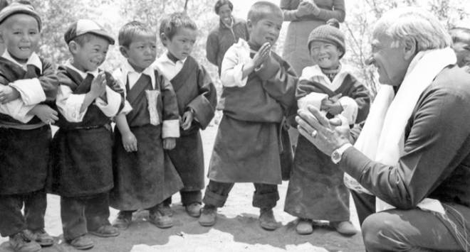 Кой е създателят на SOS-детски селища?