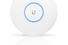 Мрежова точка за достъп UBIQUITI UAP-AC-PRO