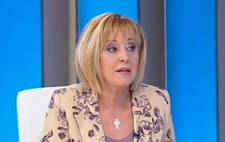 Мая Манолова: Ще стоя до протестиращите майки докрай