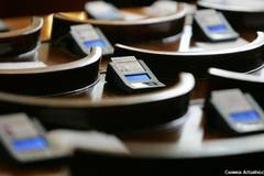Парламентът ще разгледа новия вот на недоверие във вторник
