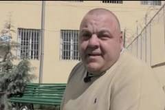 Убиецът Чеци безчинства в затвора, внася оръжие! Наглостта му е безгранична, иска да смуче от държавата!