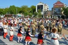 450 танцьори ще се хванат на „Хоро край лазурния бряг“ в събота