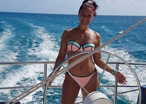 Преди 6 години замина за Канада с една чанта багаж и без да знае език! Днес върти хиляди долари на година от бизнеса, който…