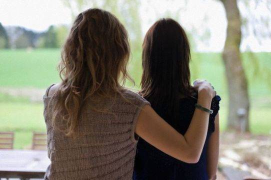 Дъщеря се оплакала на майка си, че не може да успокои мъжа си. Ето какво й казала майката …