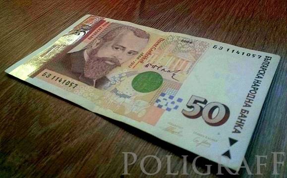 Държавата пита: Защо приемате „Заплата в плик“?