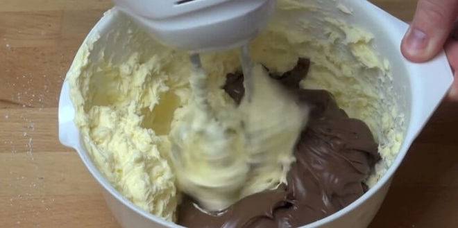 Най-лесният сладкиш, от който ще си оближете пръстите! БЕЗ печка, БЕЗ тесто и става за секунди!