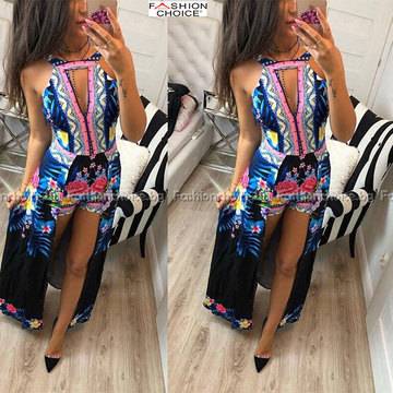 Невероятен летен гащеризон със секси деколте