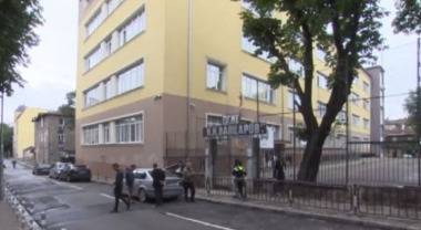 Трима ученици пострадаха при нападение в района на столична гимназия