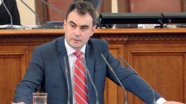 Жельо Бойчев напуска Народното събрание, но няма драма