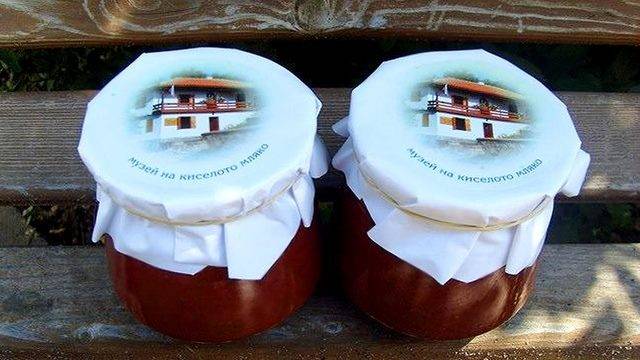 Трън в очакване на традиционния Празник на киселото мляко