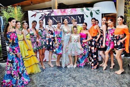 Експлозия от цветове с лятната колекция на Antony Langountin