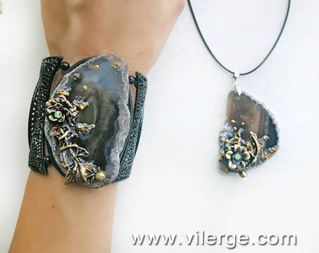 Фешън мода 2018 с луксозни бижута за ЕСЕН