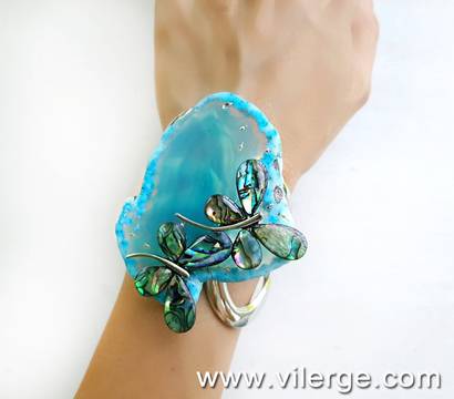 Красиви гривни за ЕСЕН 2018 с бижута