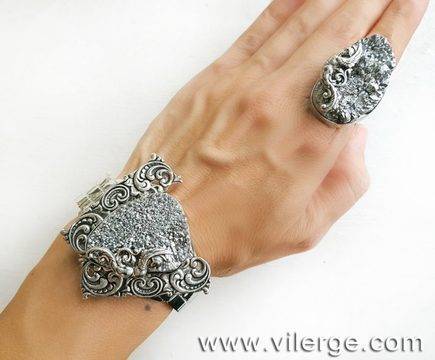 Хит през есента с бижута и фешън 2018