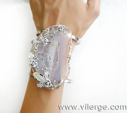 Хитови бижута и топ гривни за ЕСЕН 2018