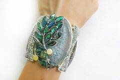 Хитовите цветове в бижутата за ЕСЕН 2018