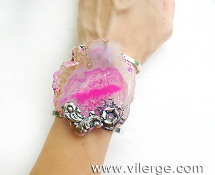 Гривни за ЕСЕН 2018 с естествен камък