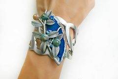 Фешън, мода и тендендия в бижутата за ЕСЕН