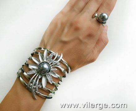 Пръстени с перли и гривни за ЕСЕН 2018