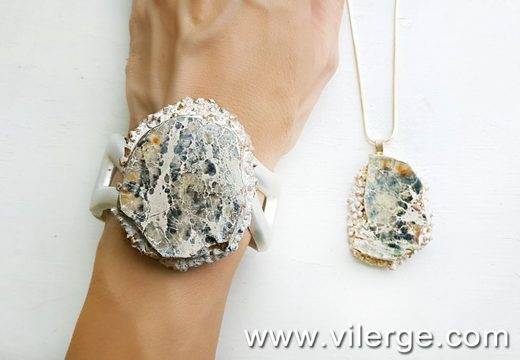 Луксозна Оникс колекция с гривни за ЕСЕН 2018