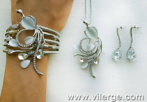 Луксозна ракла с бижута за ЕСЕН 2018