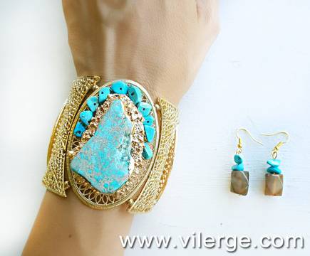 ЕСЕН 2018 – Модна тенденция с Ахат и Тюркоаз