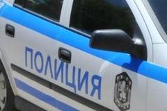 Двама мъже бяха задържани за грабеж на бензиностанция в Лясковец