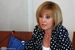 Манолова дава на прокурор цената на тока и парното