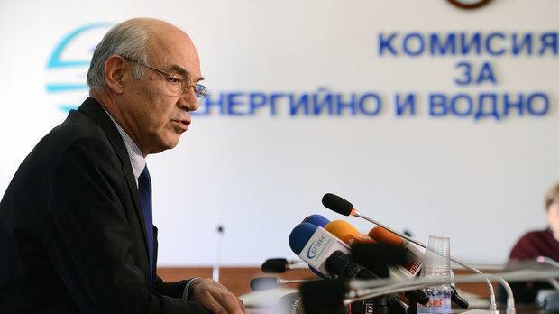 Секирата е факт! Шефът на КЕВР разкри с колко точно се вдига цената на тока!