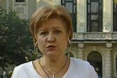 Менда Стоянова: Бюджетът губи 30 млн., ако не вдигнем акциза за бездимни цигари