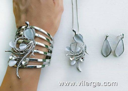 8-те лукс бижута за сезон ЗЛАТНА ЕСЕН 2018