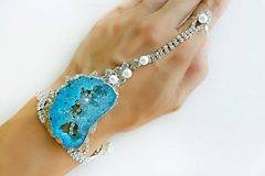 Осем топ тенденции в бижутата за ЕСЕН 2018