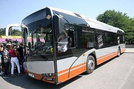 Хибриден автобус тестват по улиците на София (СНИМКИ)