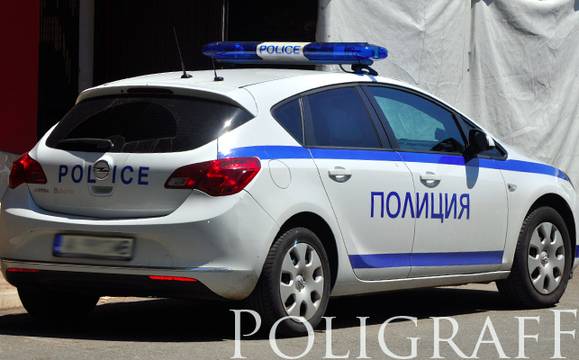 Задържаха трима, участвали в група за рекет