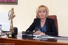 Манолова сезира прокуратурата за цените на парното и тока