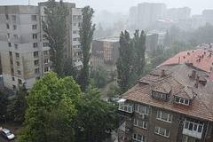 Екипи на дирекция „Аварийна помощ и превенция“ дежурят заради бурята над София